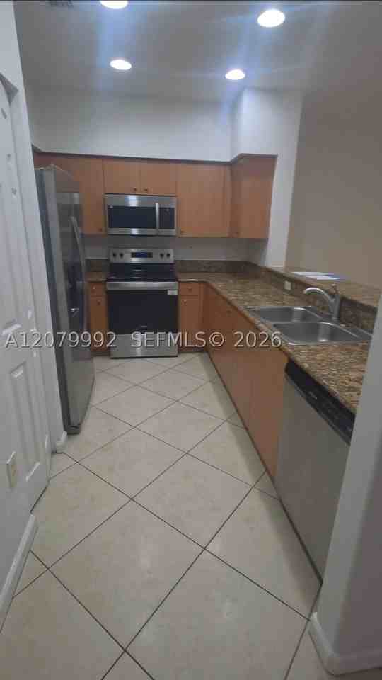 2685 Sw 83rd Ter #104 - Photo 4 of 9