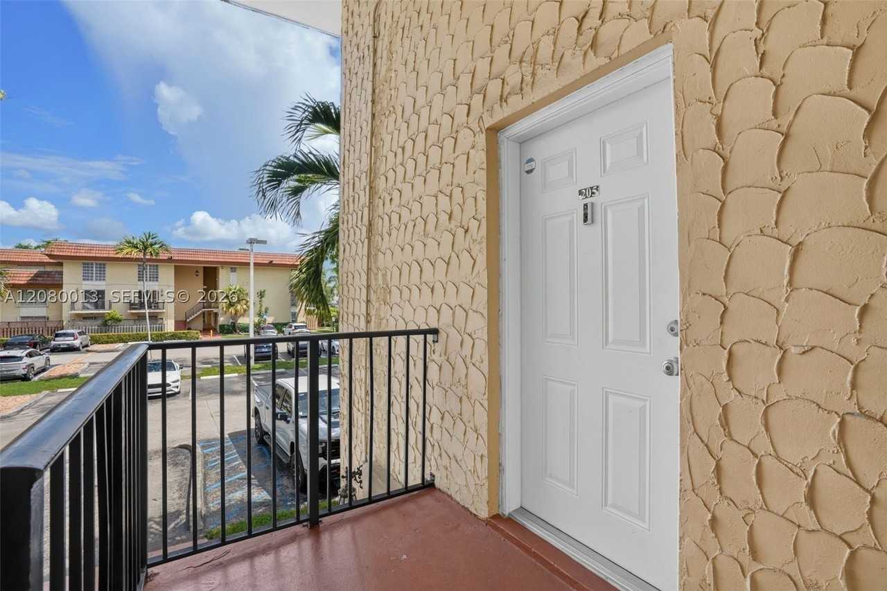 8600 Sw 109th Ave #4-205 - Photo 2 of 16