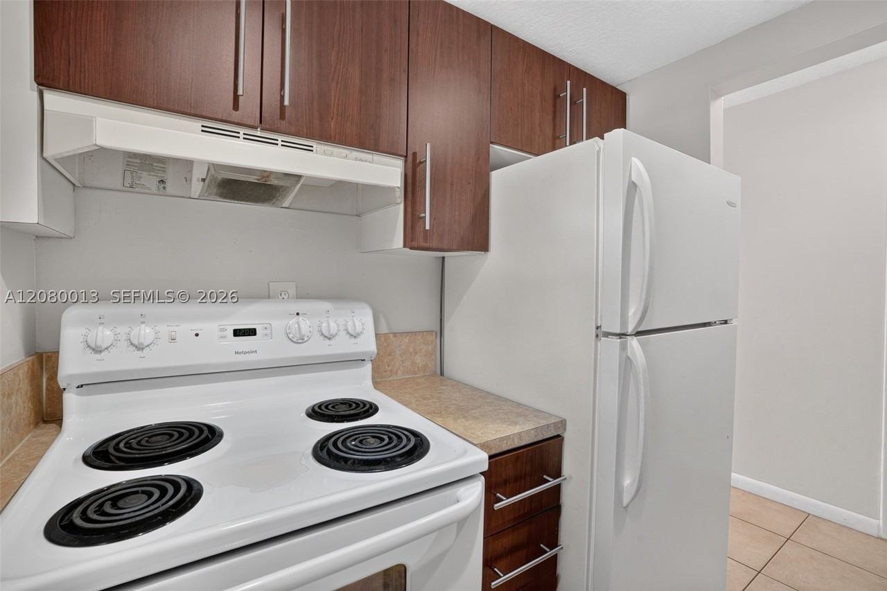 8600 Sw 109th Ave #4-205 - Photo 5 of 16