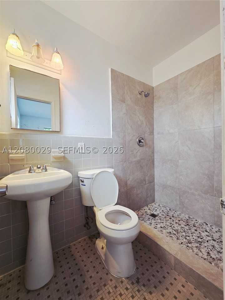 824 82nd St #1 - Photo 7 of 23