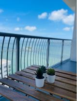1750 N Bayshore Dr #4305 - Photo 1 of 1