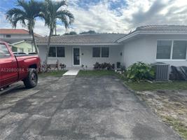 featured image of 326 E 34th St