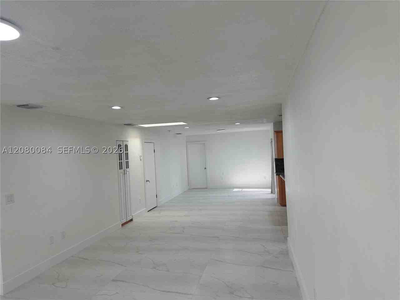 326 E 34th St - Photo 4 of 20