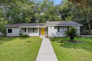 featured image of 1716 Sw 77th Ter