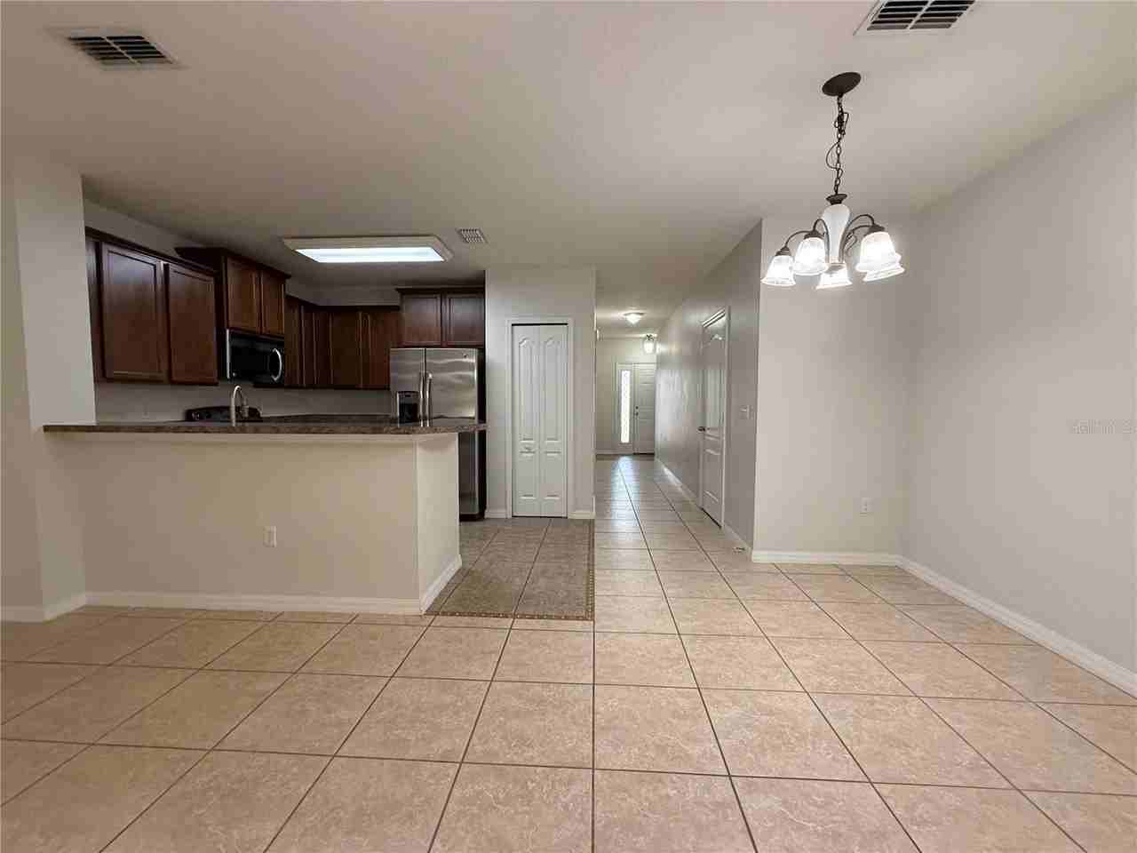 1819 Covent Garden Ln - Photo 3 of 31
