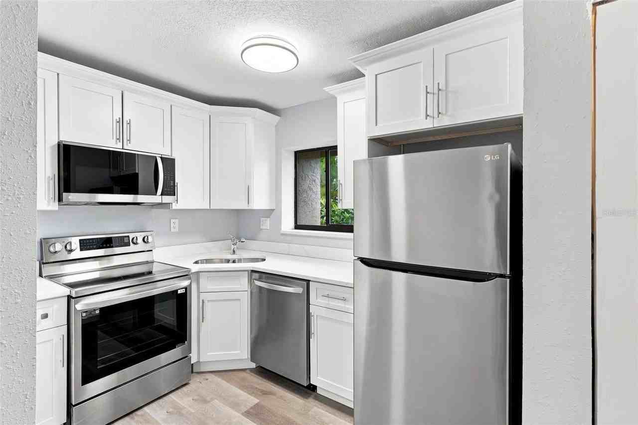 171 Springwood Cir #C - Photo 3 of 28