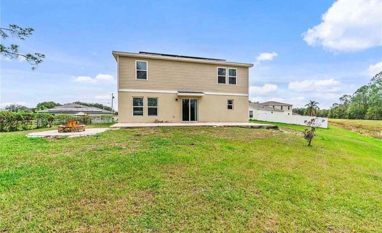 1463 Swan Ct - Photo 3 of 24