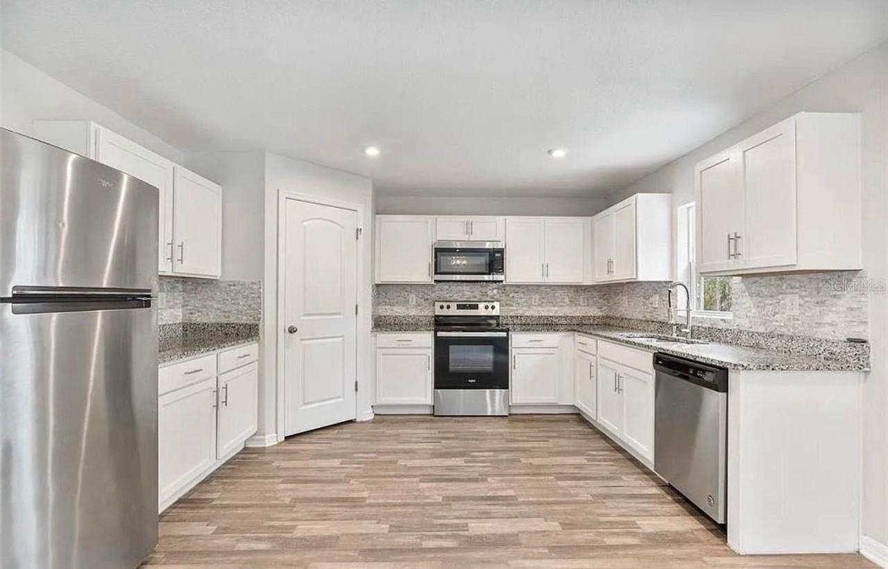 1463 Swan Ct - Photo 4 of 24