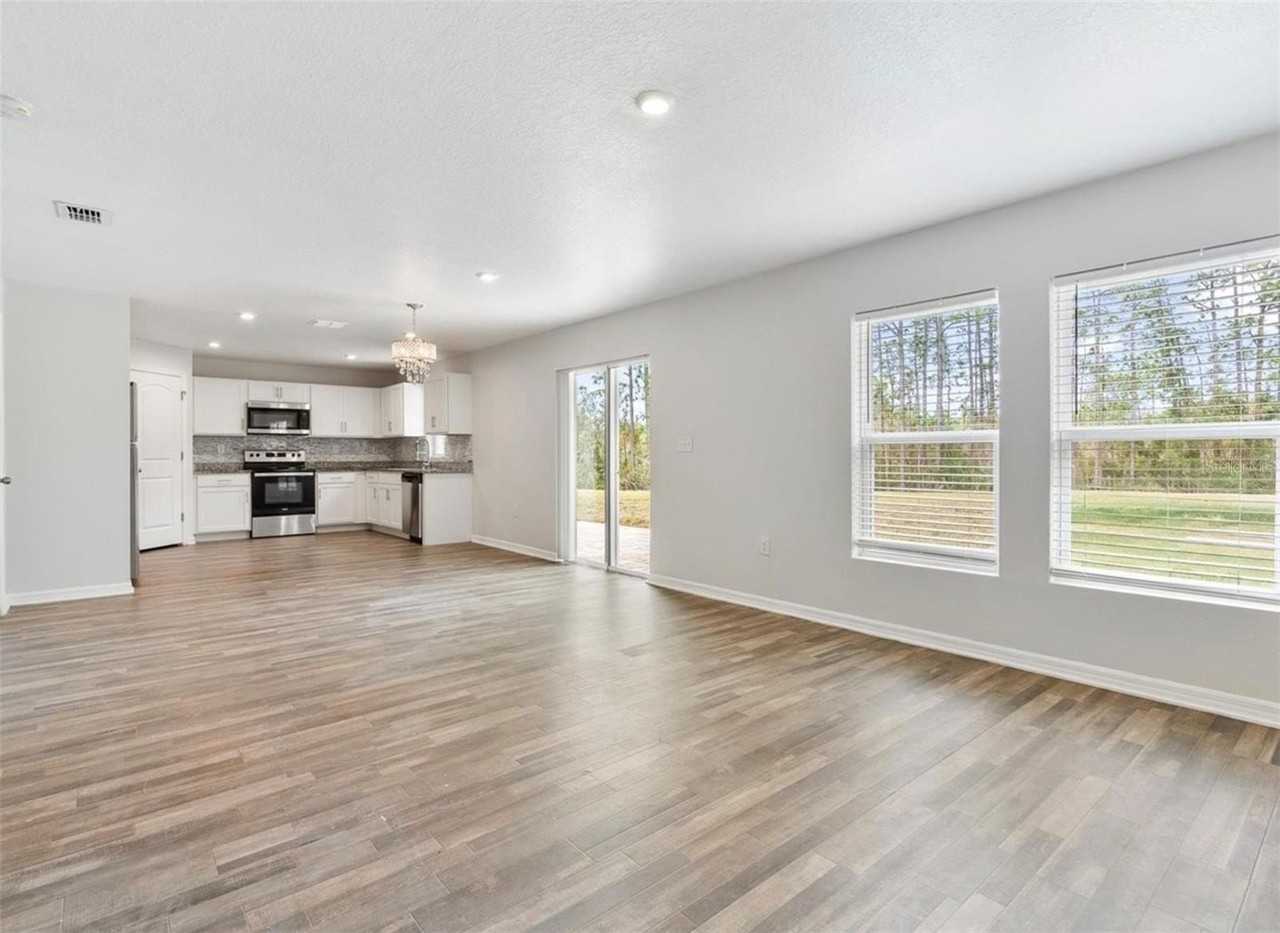 1463 Swan Ct - Photo 5 of 24