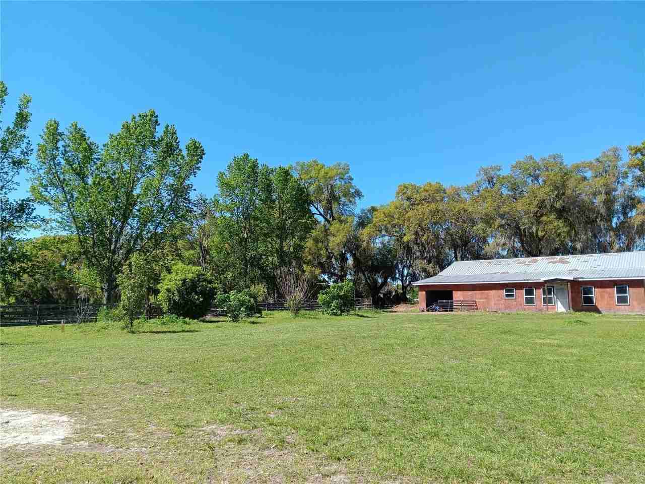 2630 Nw 140th St - Photo 6 of 24