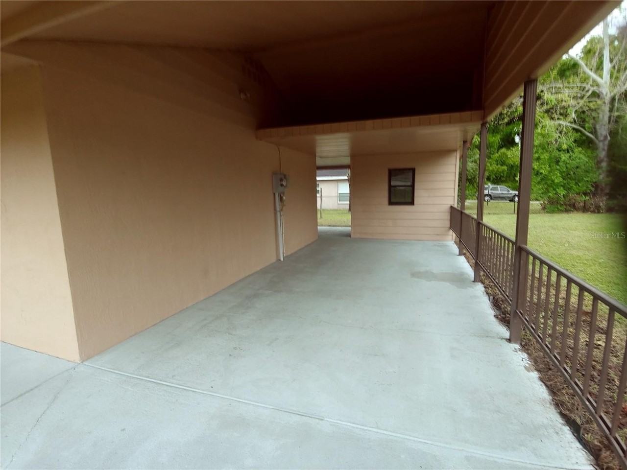 3570 Se 135th Ln - Photo 2 of 11