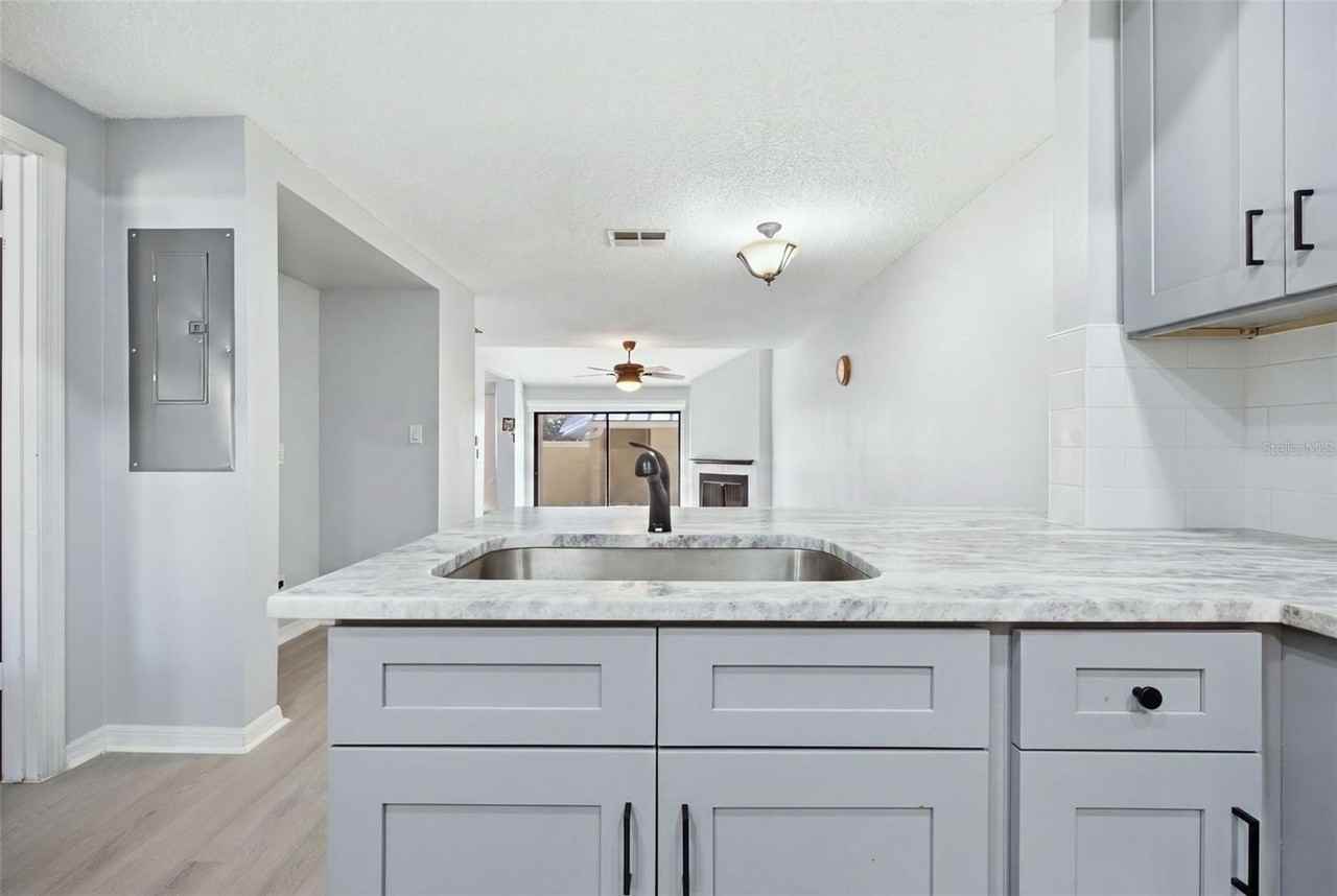 3401 Cypress Head Ct - Photo 5 of 50