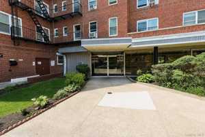 featured image of 8450 169th St #319