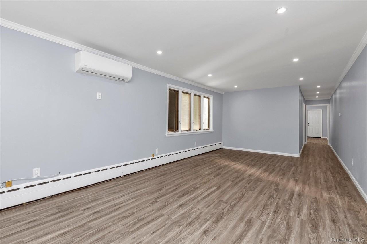 6 Franklin Ave - Photo 4 of 21
