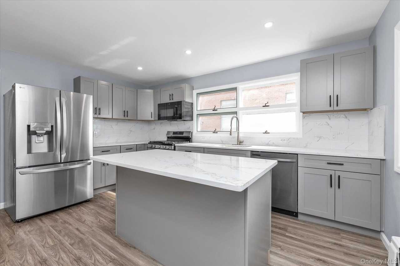 6 Franklin Ave - Photo 7 of 21
