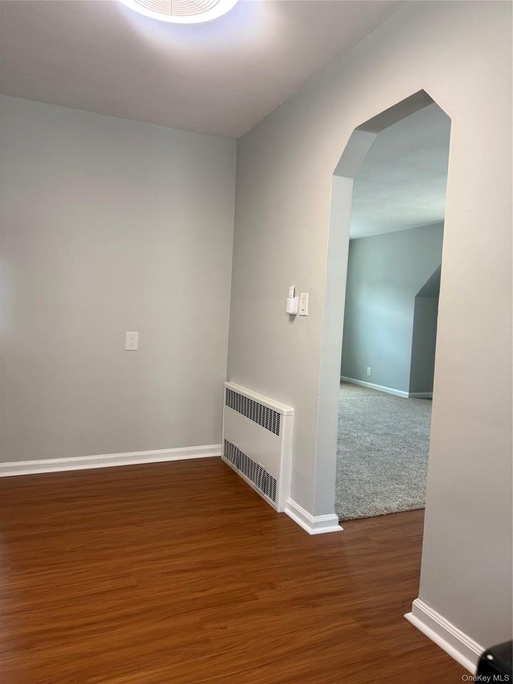 189 Nassau Blvd #2 - Photo 2 of 8