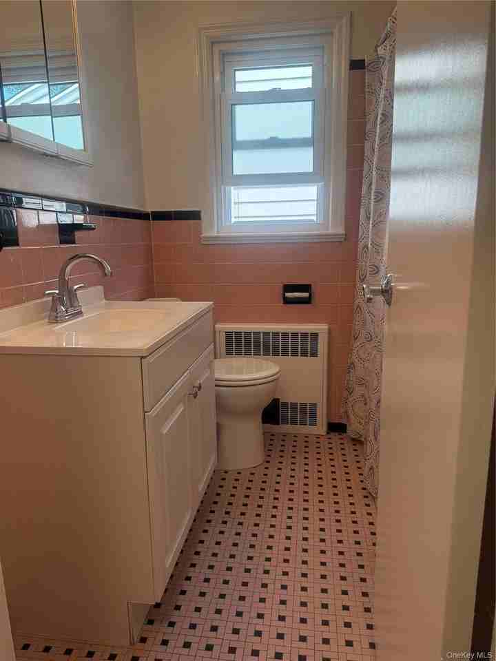 189 Nassau Blvd #2 - Photo 7 of 8