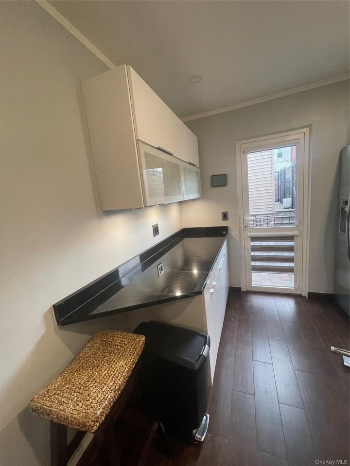 6160 56th St #1 - Photo 4 of 15