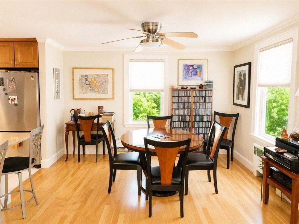 311 Temple St #1 - Photo 6 of 28