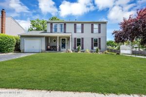 featured image of 22 Compass Ln
