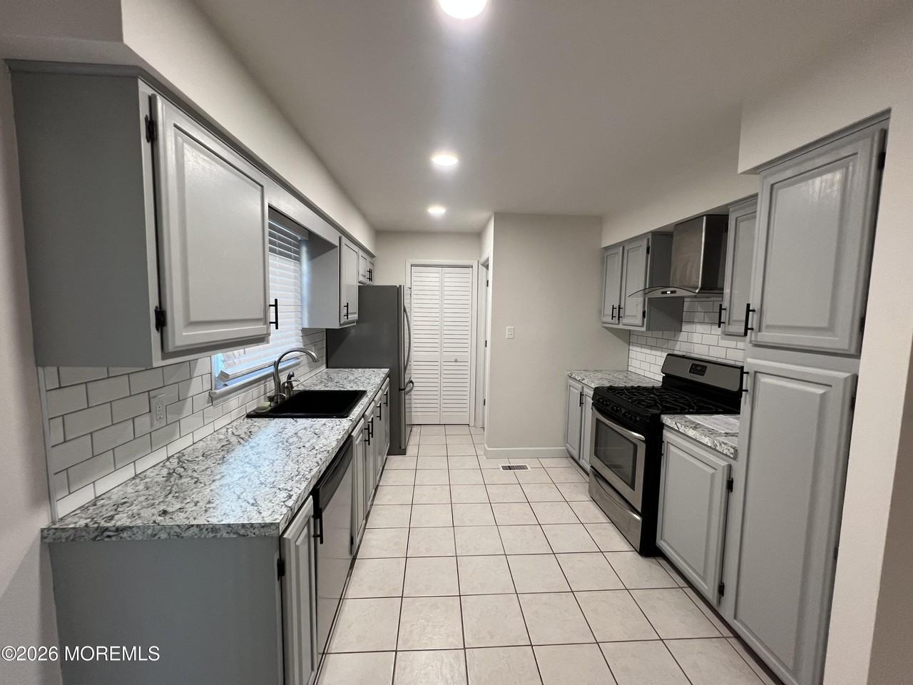 32 Carver St - Photo 3 of 22