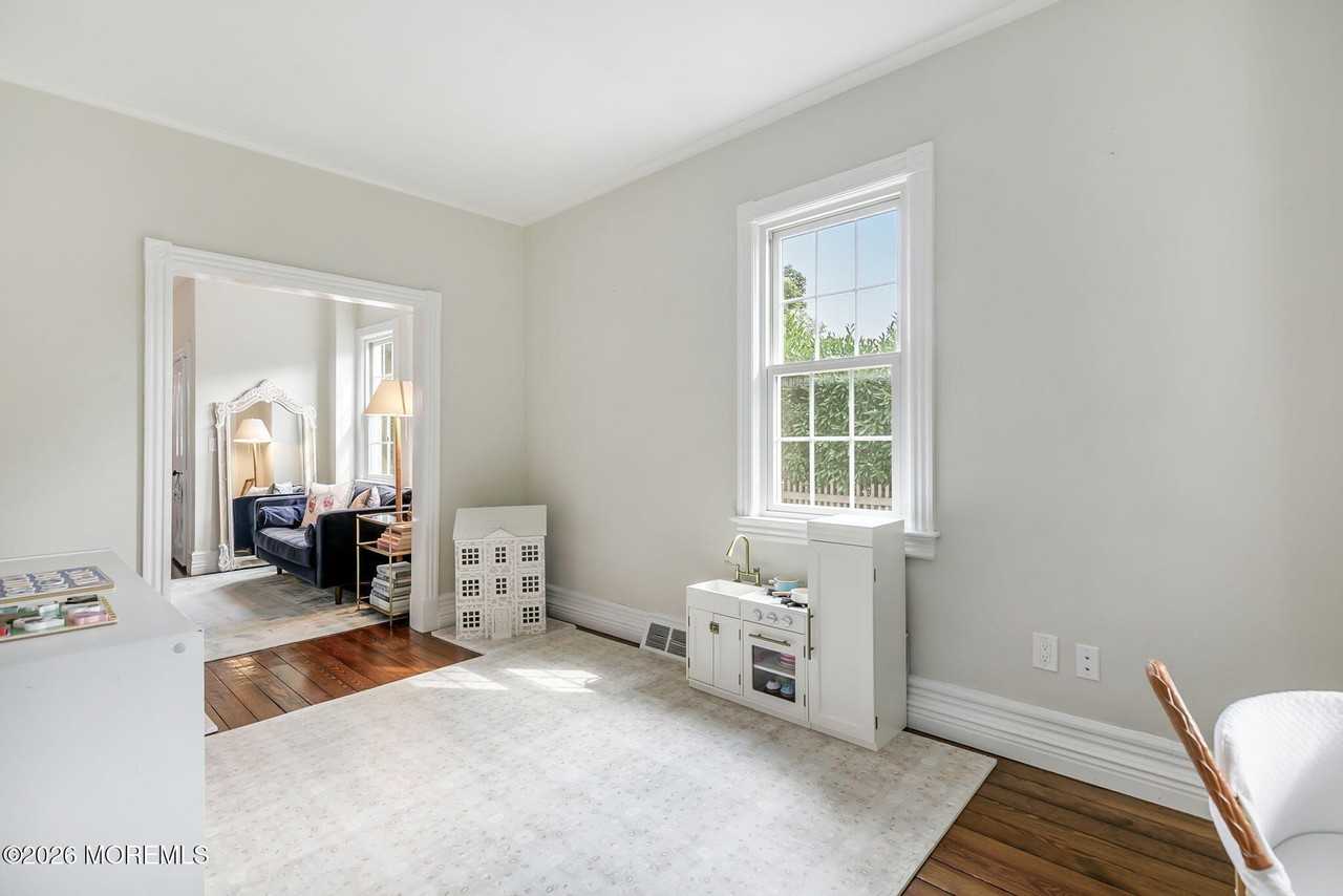 34 Ridge Rd #R - Photo 4 of 29
