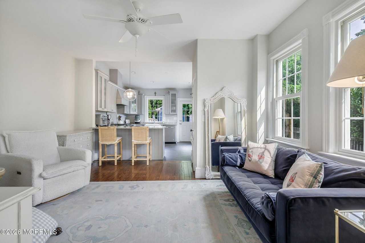 34 Ridge Rd #R - Photo 5 of 29