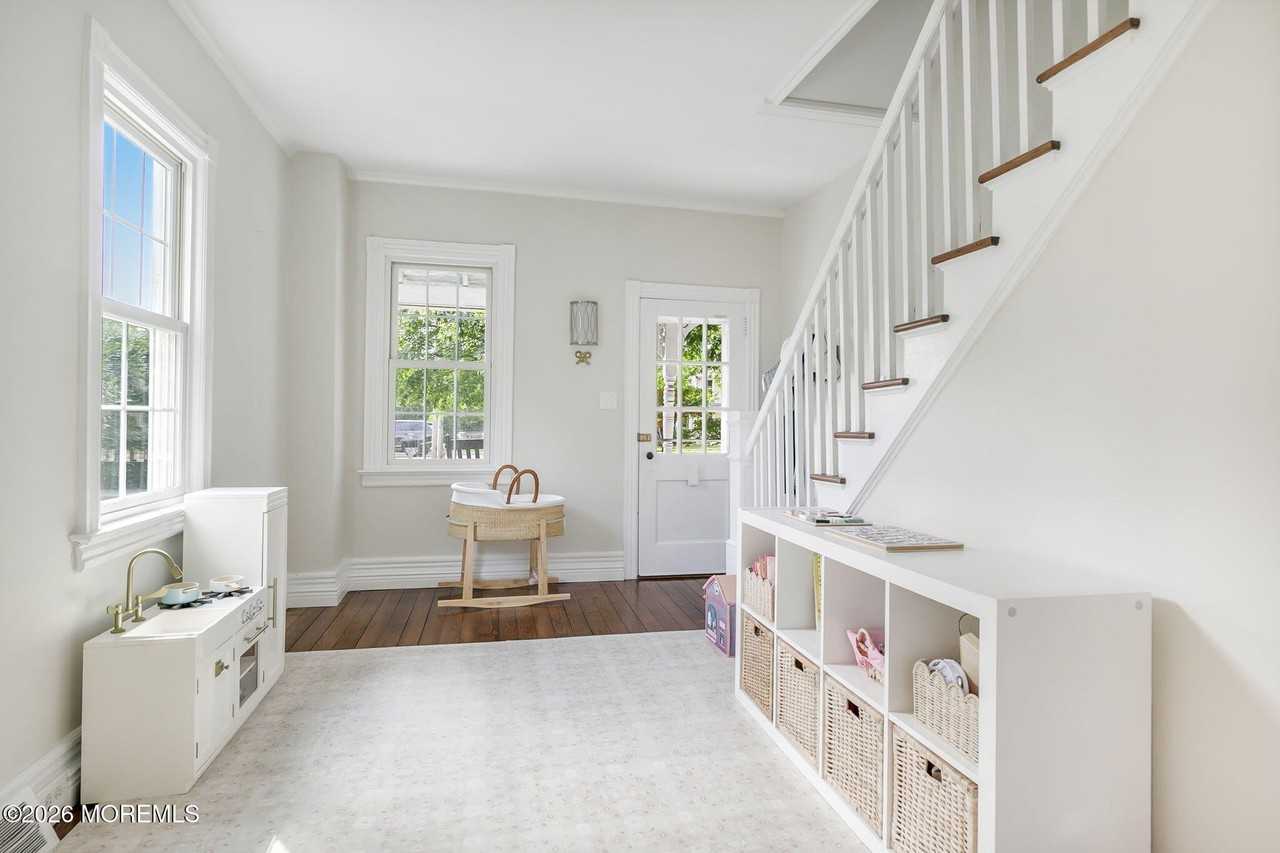 34 Ridge Rd #R - Photo 6 of 29