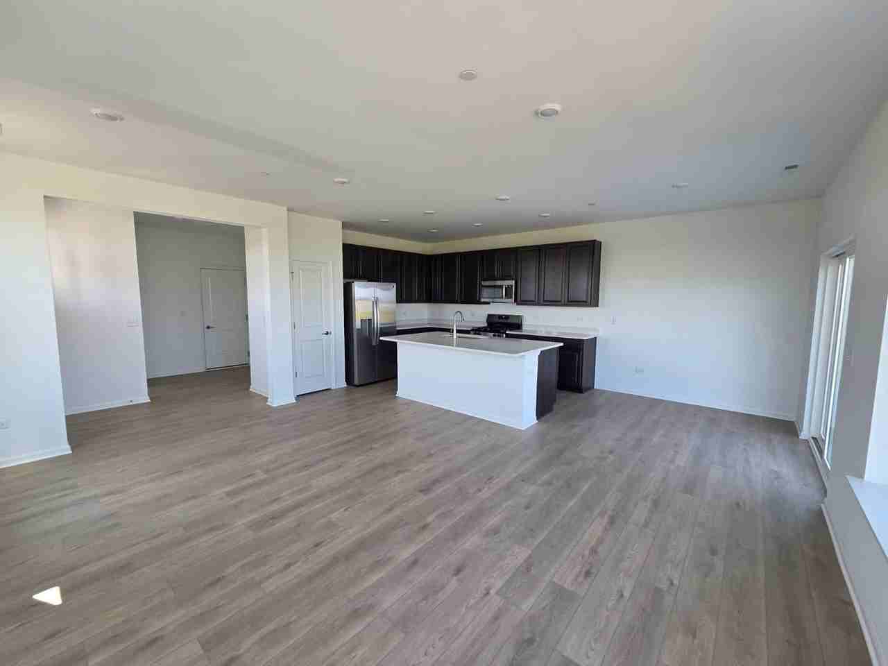 225 Cooney Way - Photo 3 of 26