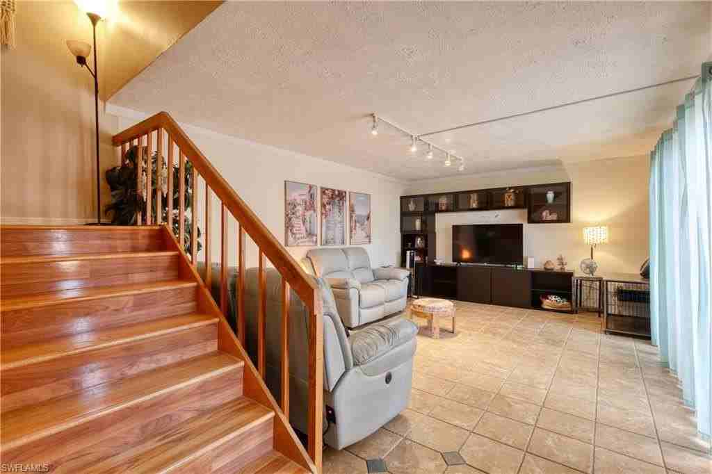 1724 Park Meadows Dr #2 - Photo 7 of 28