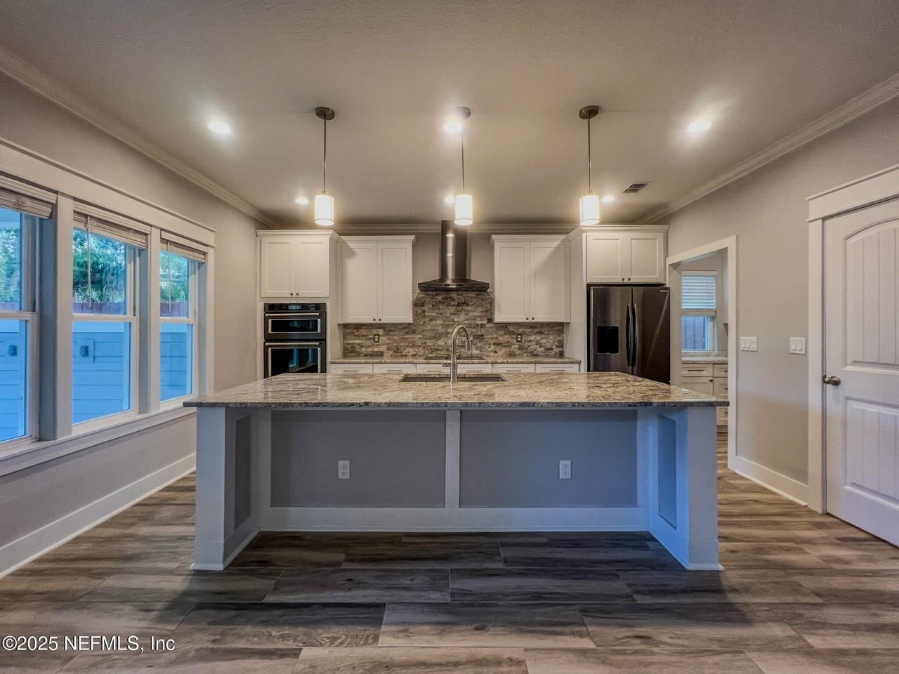 4325 Appleton Ave - Photo 7 of 40