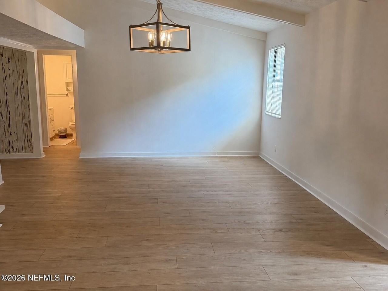 4512 Hartman Rd - Photo 4 of 19