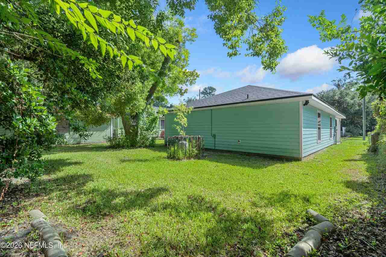 928 Allison St - Photo 6 of 28