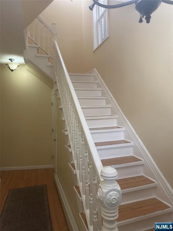408 Summer Ave - Photo 3 of 10