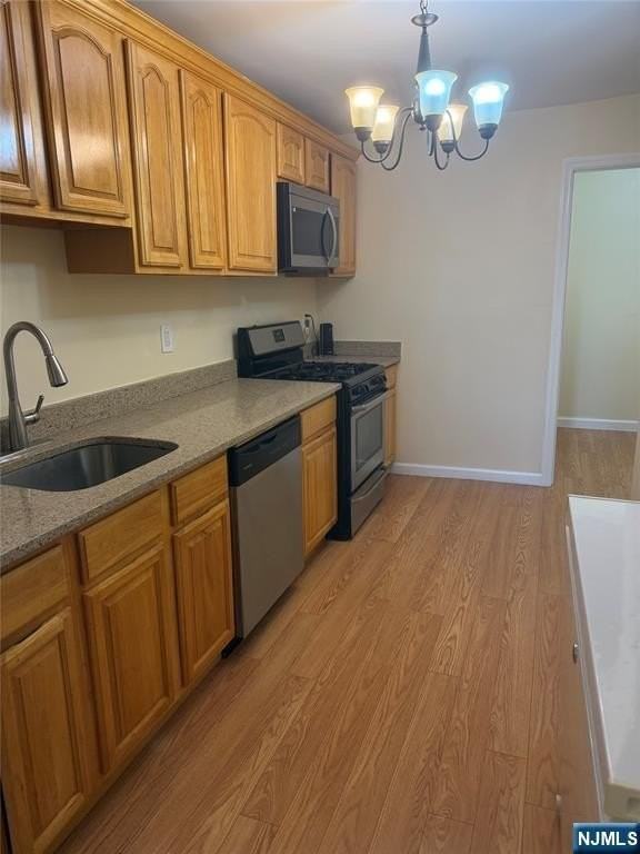 408 Summer Ave - Photo 6 of 10