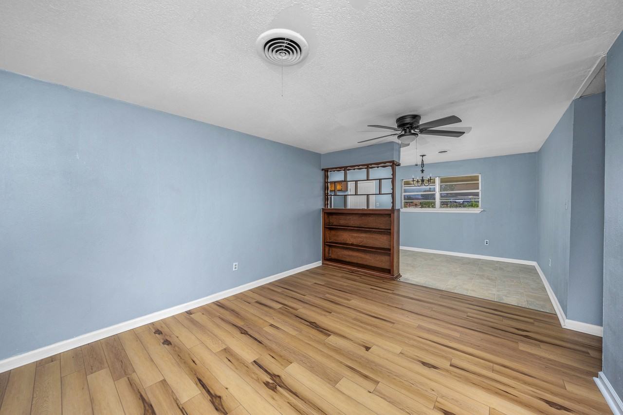 4802 Se Avalon Ave #1 - Photo 4 of 25