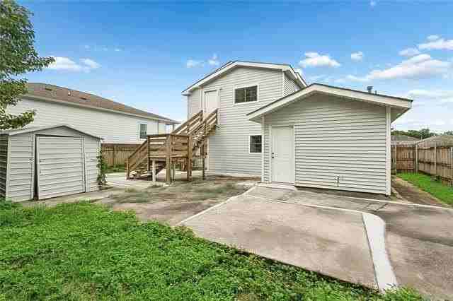 6009 Debore Dr - Photo 3 of 17