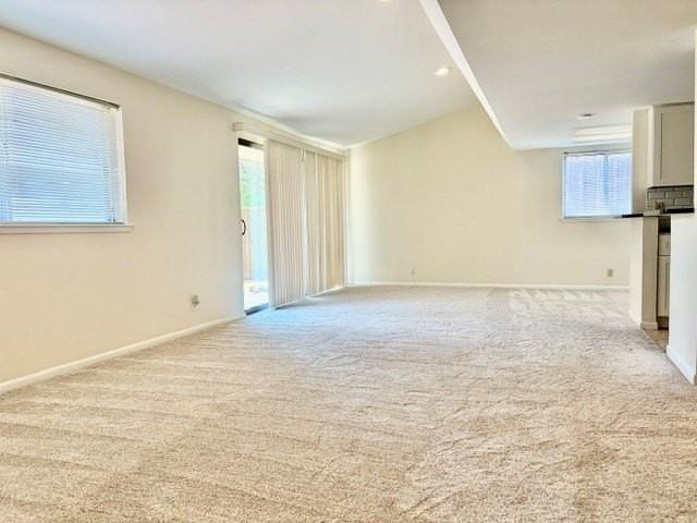 801 Kingswood Ave - Photo 5 of 16
