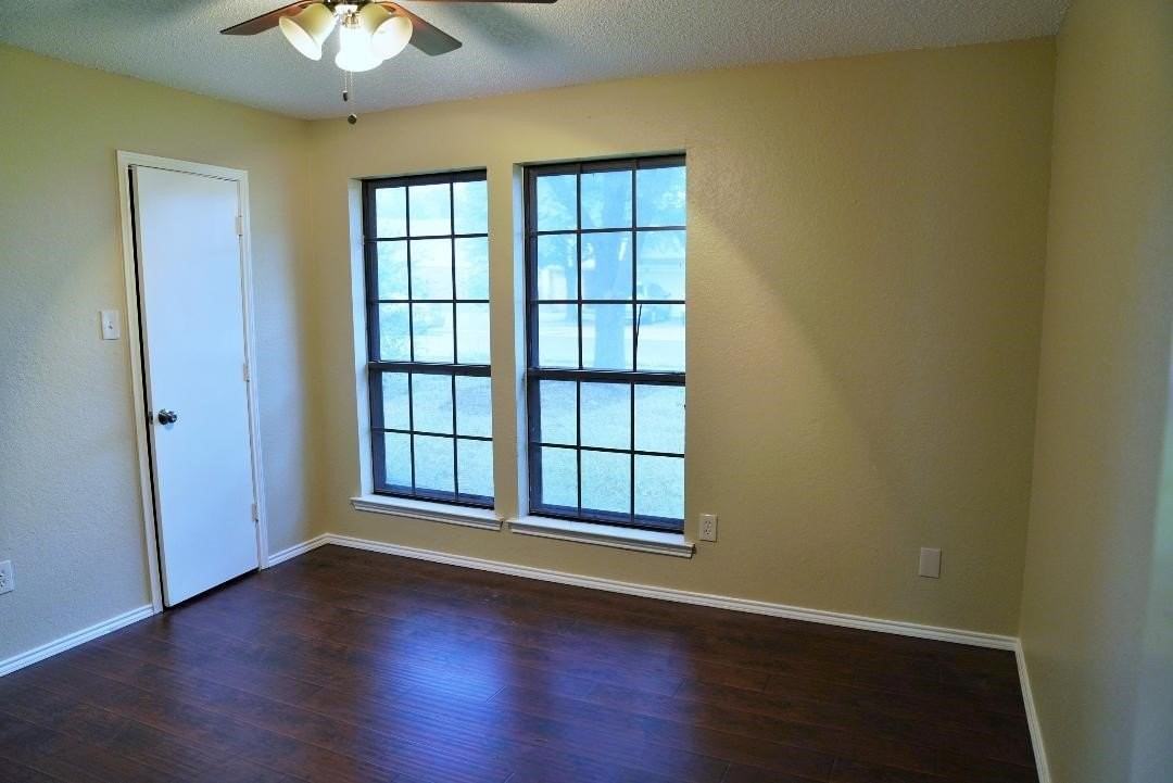 7624 Cedarhill Rd - Photo 6 of 9