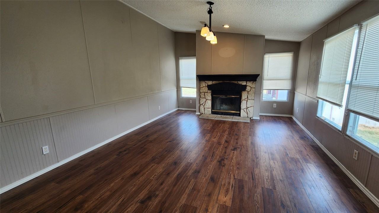 19928 County Road 590 - Photo 6 of 11