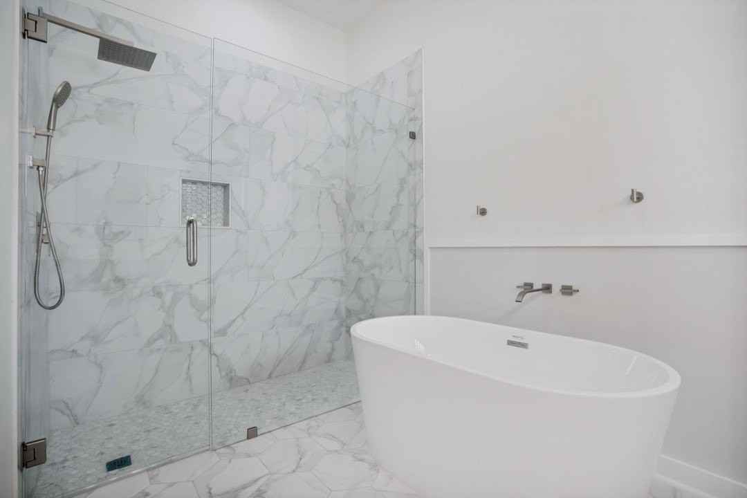 315 Lois St - Photo 2 of 12