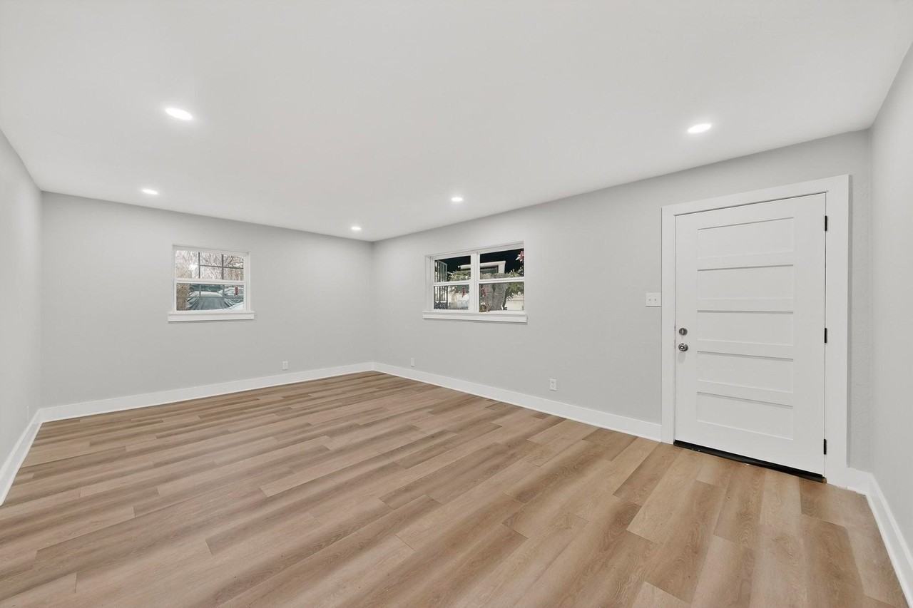 5313 Libbey Ave - Photo 2 of 31
