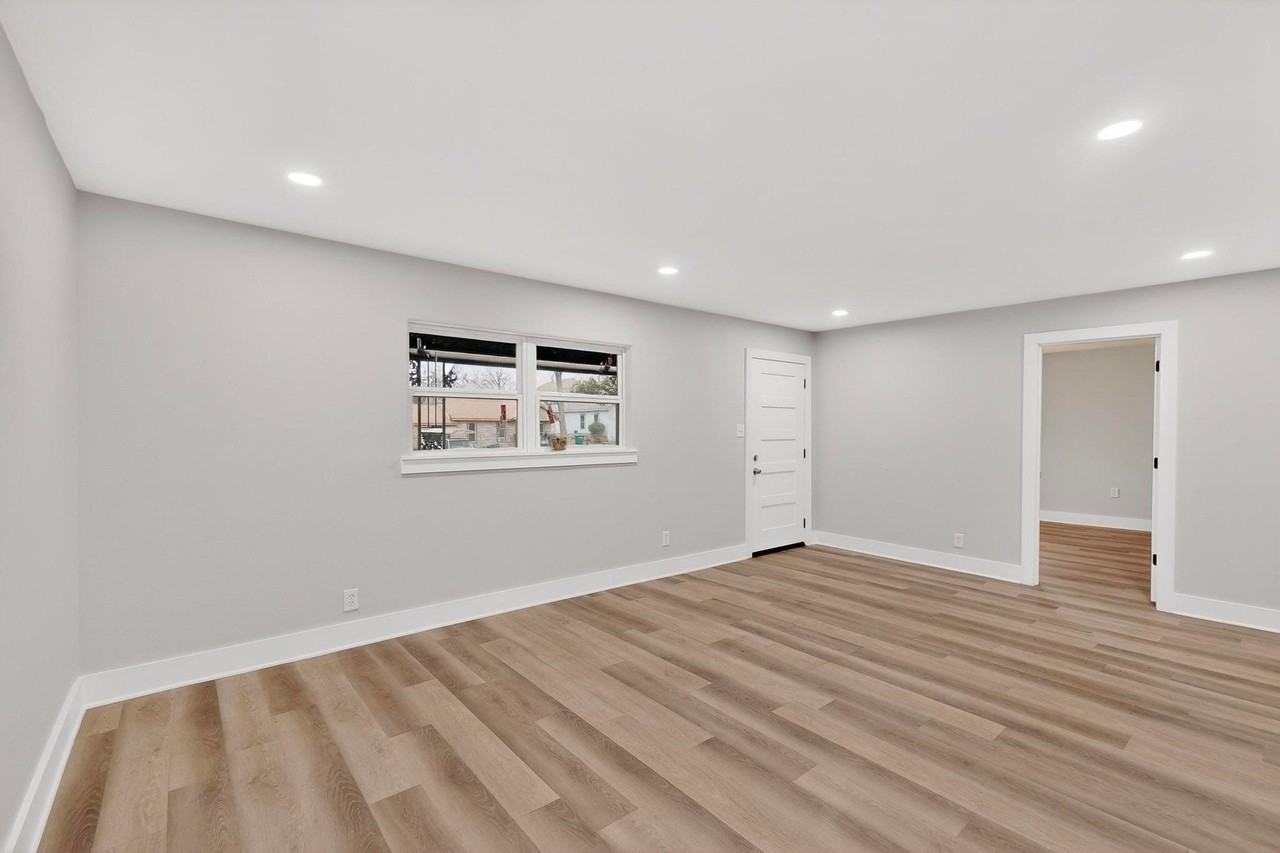 5313 Libbey Ave - Photo 3 of 31