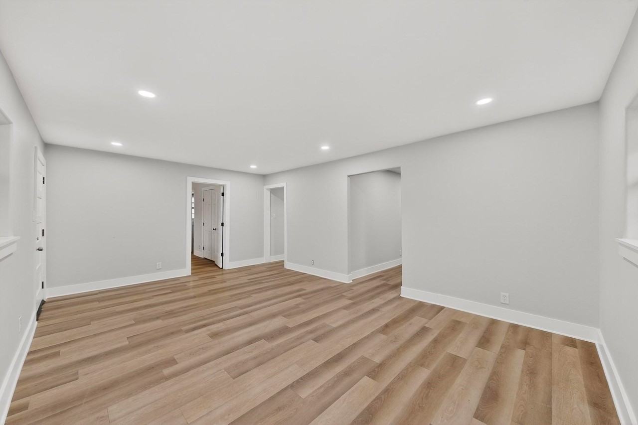 5313 Libbey Ave - Photo 4 of 31