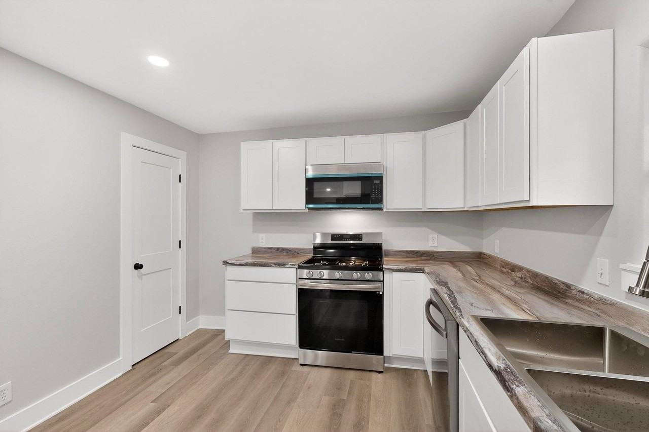 5313 Libbey Ave - Photo 7 of 31