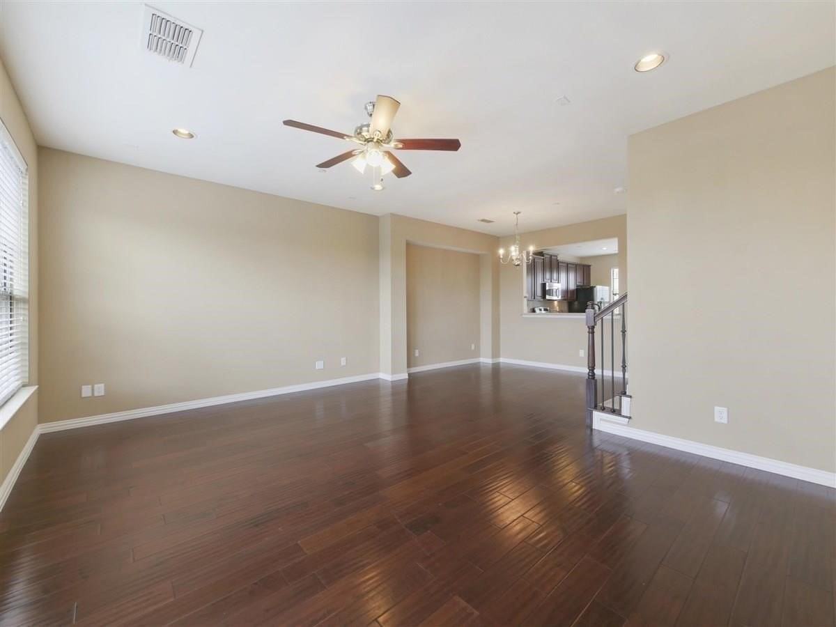7817 Fox Horn Dr - Photo 4 of 25