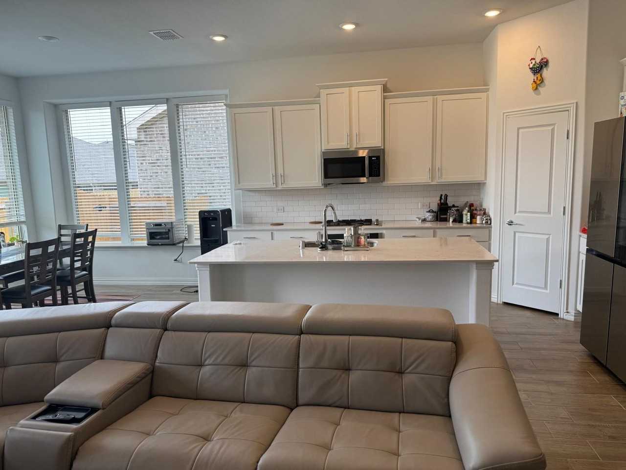 724 Morwenna Rd - Photo 7 of 24