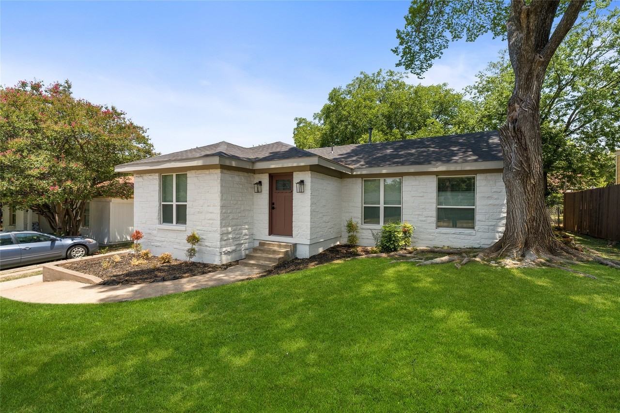 1314 Arborvitae Ave - Photo 2 of 14