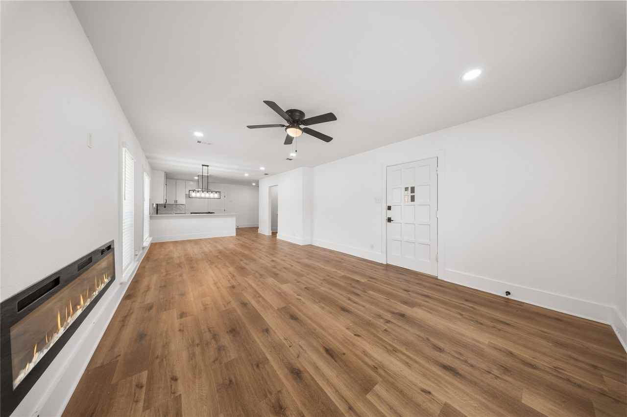 1314 Arborvitae Ave - Photo 5 of 14