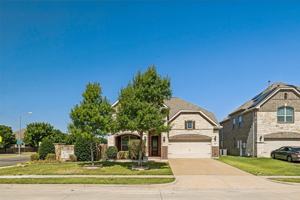 featured image of 801 Feathering Way